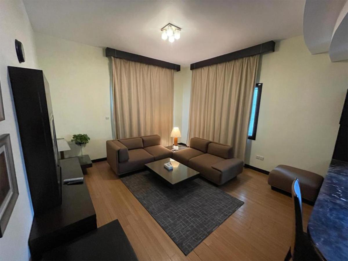 Tulip Creek Hotel Apartments Dubai Esterno foto