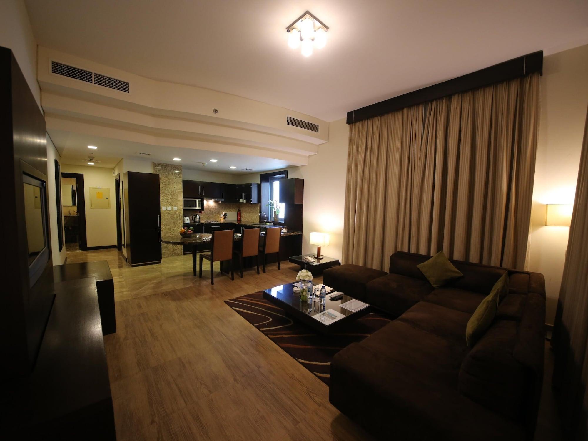 Tulip Creek Hotel Apartments Dubai Esterno foto