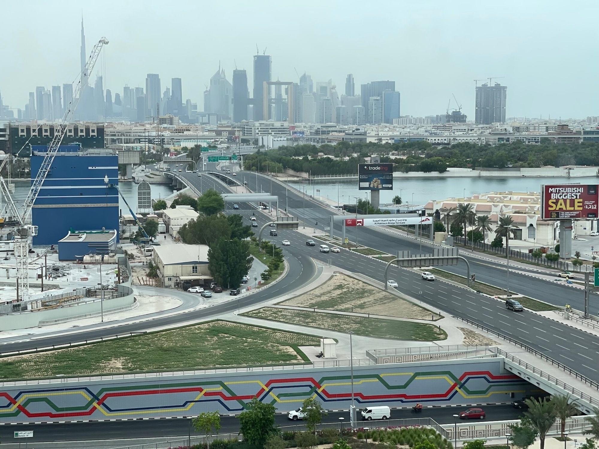Tulip Creek Hotel Apartments Dubai Esterno foto