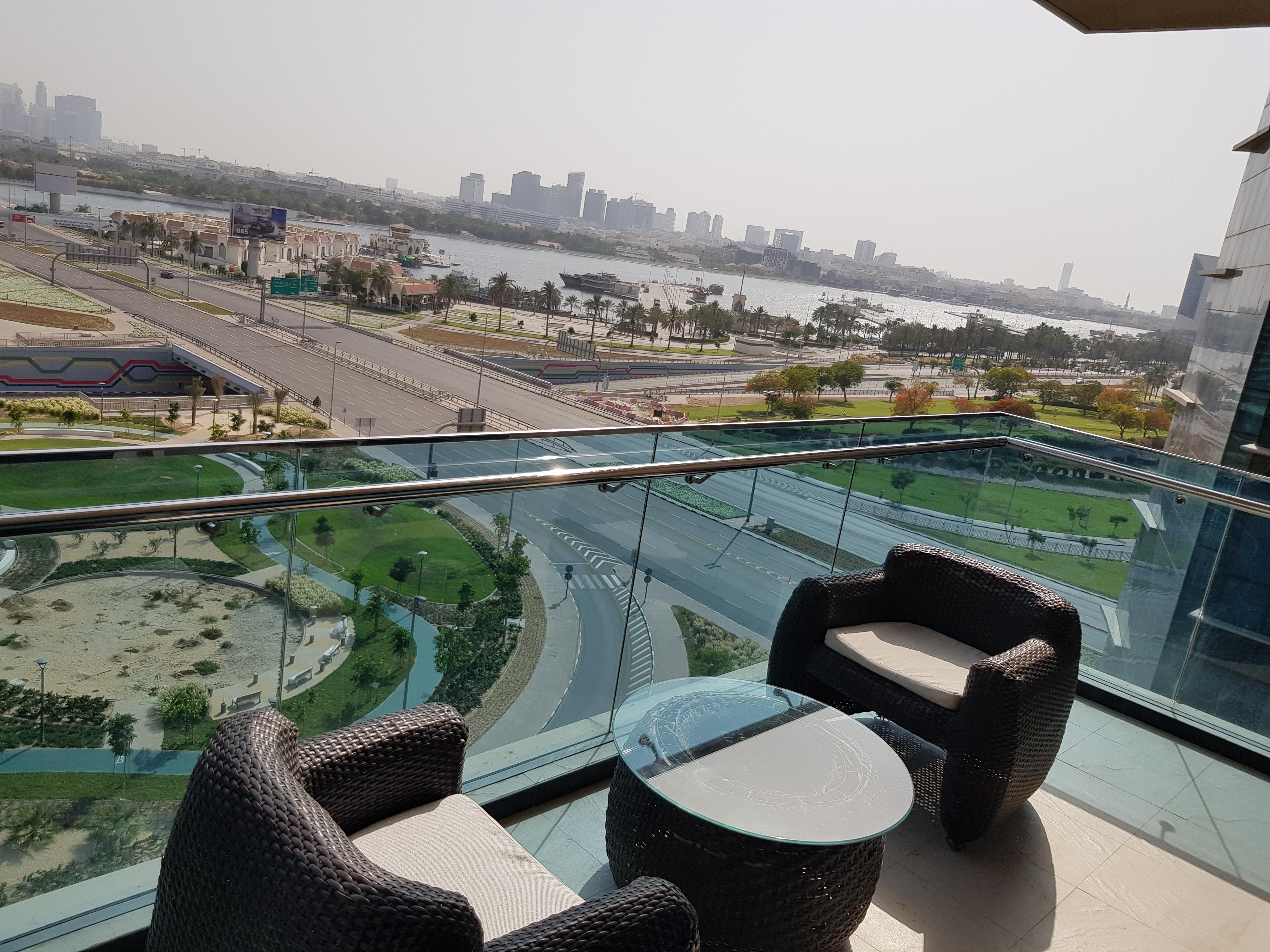 Tulip Creek Hotel Apartments Dubai Esterno foto