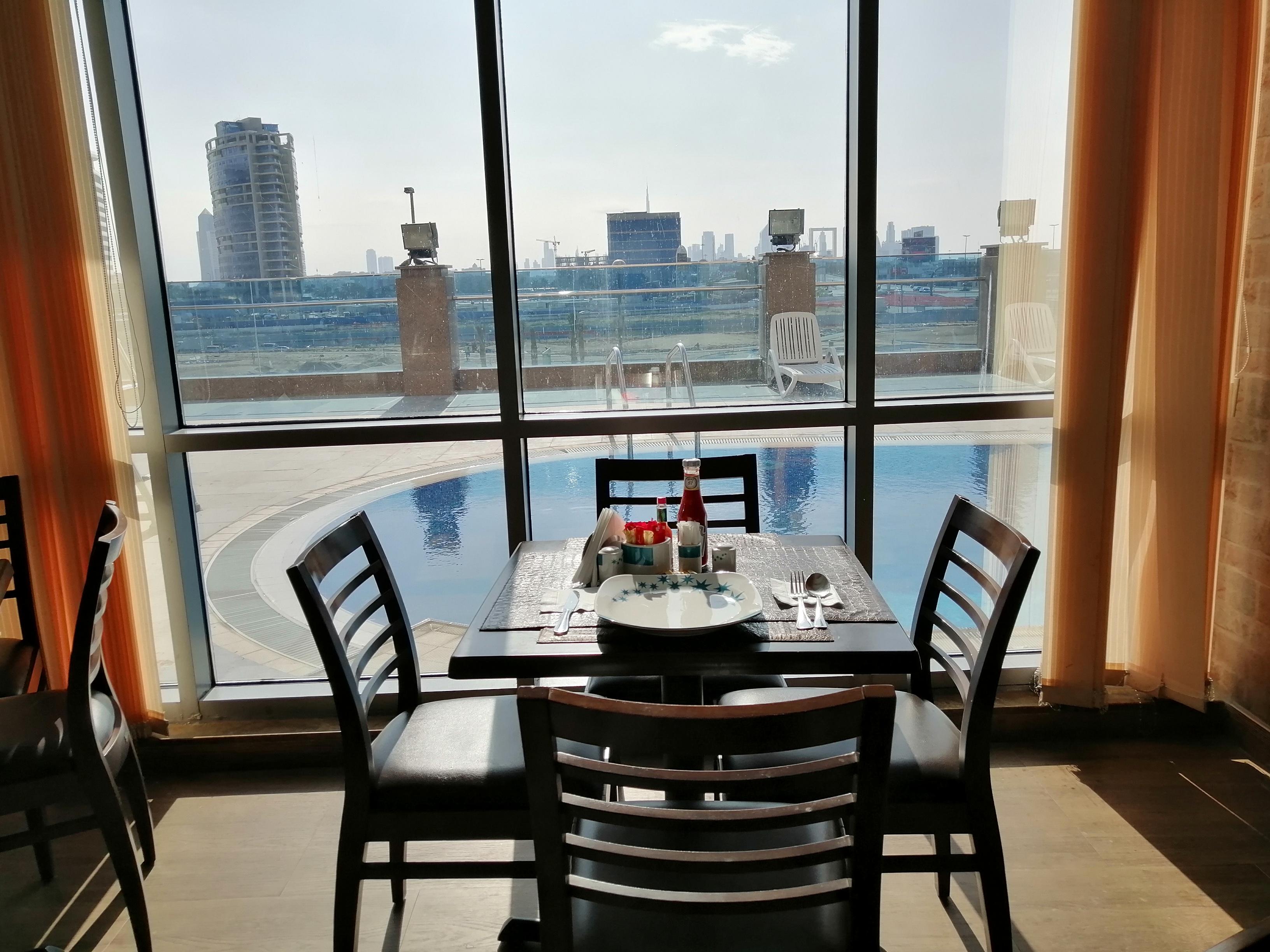 Tulip Creek Hotel Apartments Dubai Esterno foto