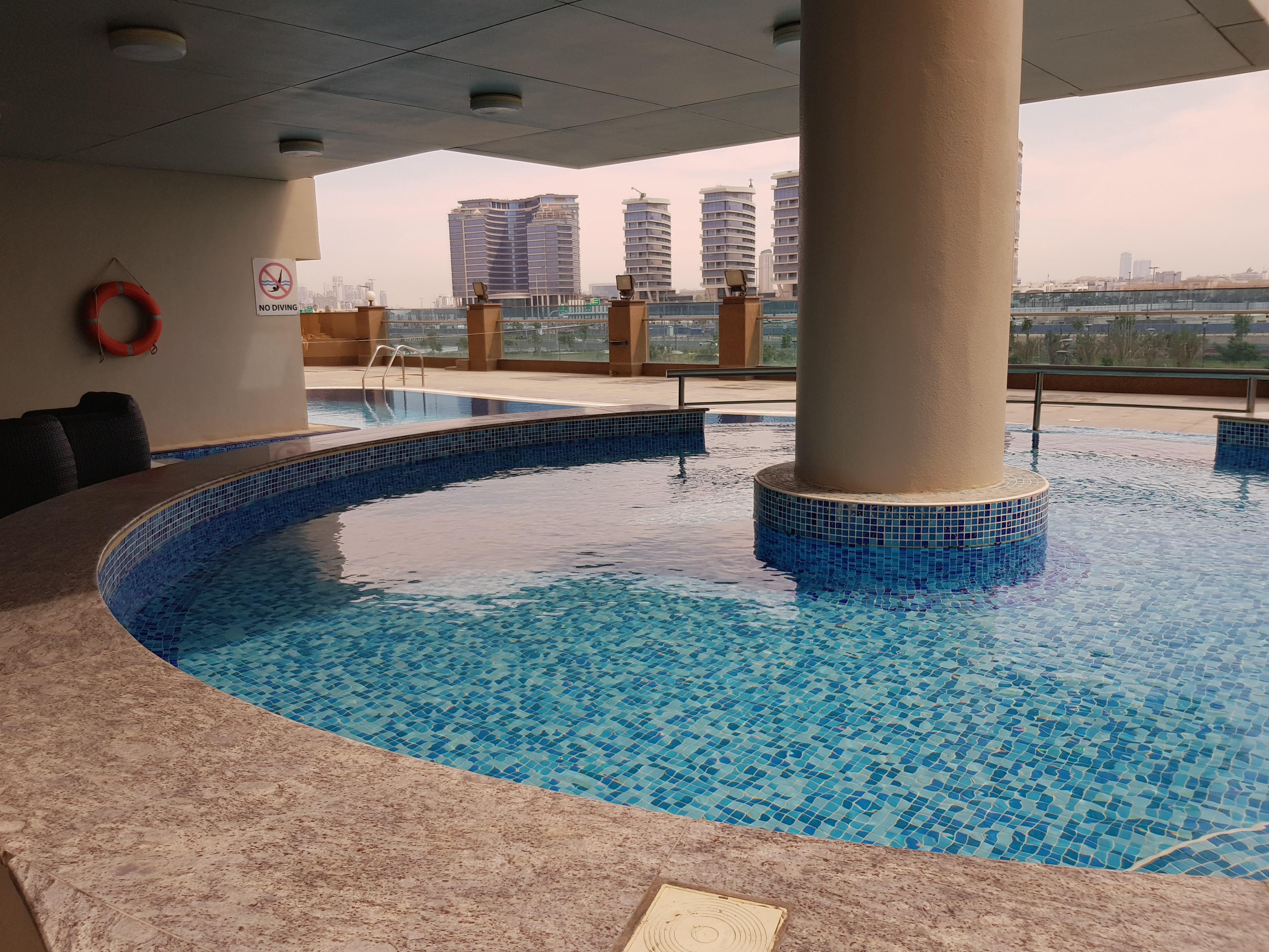 Tulip Creek Hotel Apartments Dubai Esterno foto