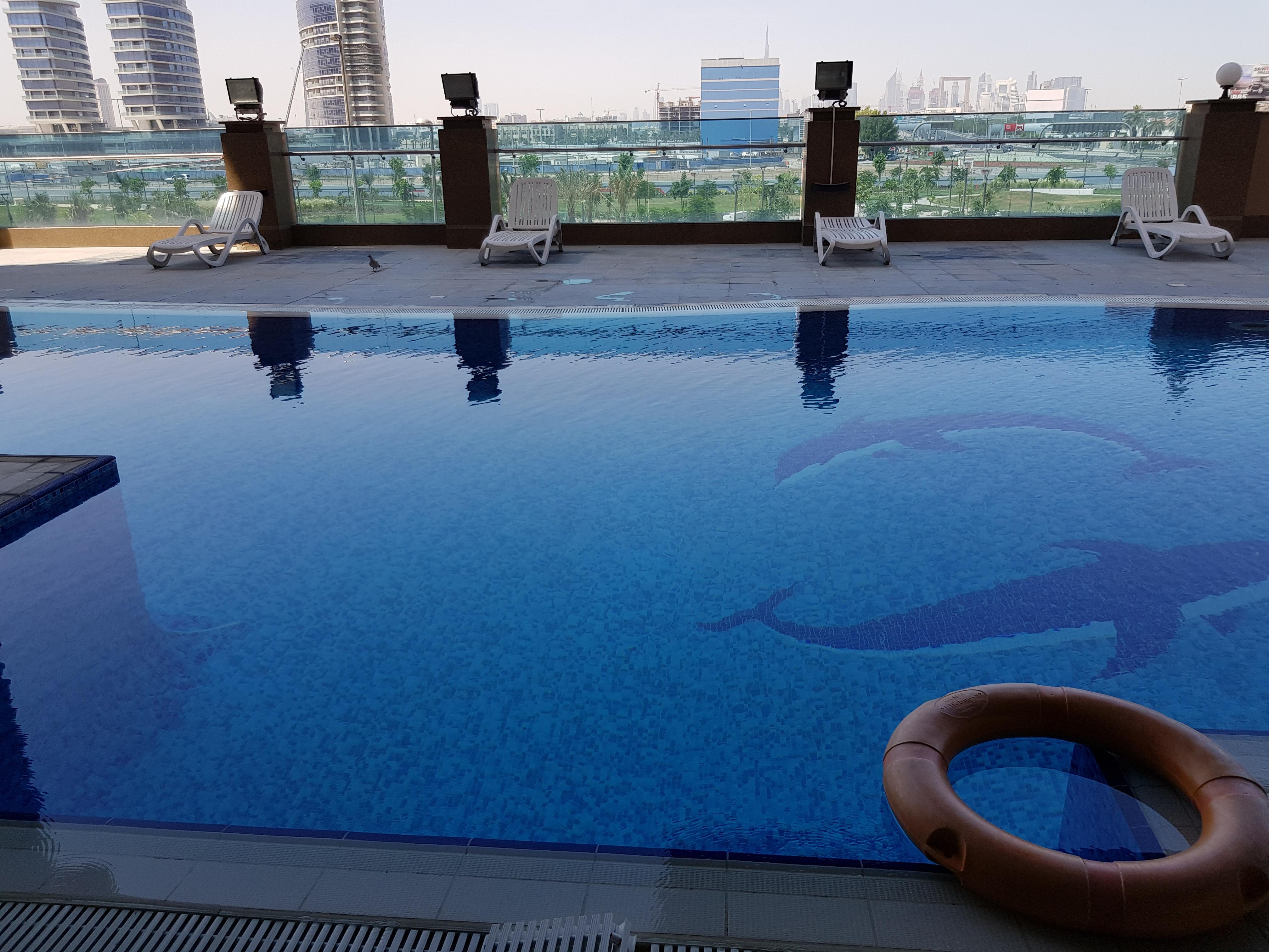 Tulip Creek Hotel Apartments Dubai Esterno foto
