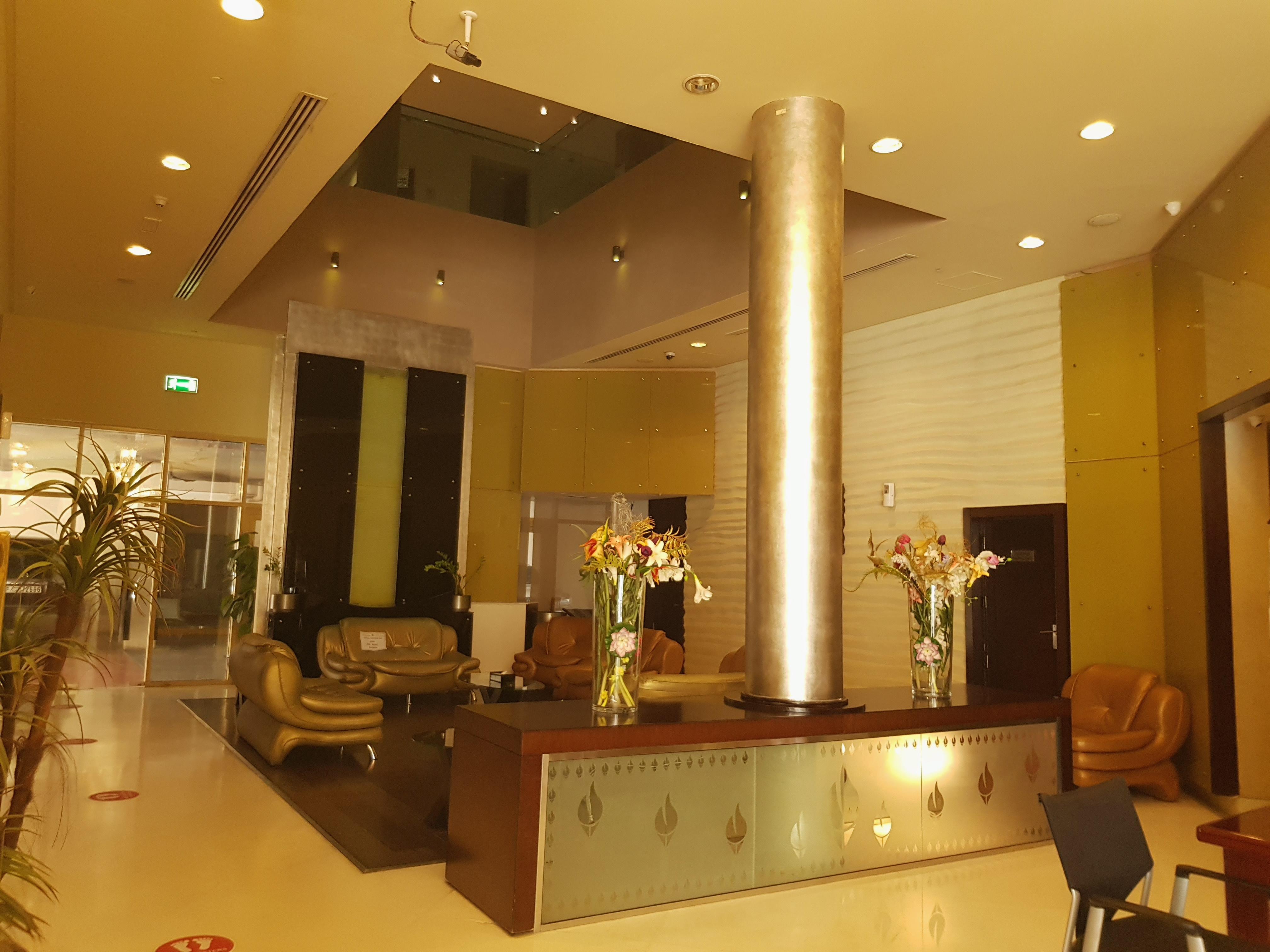 Tulip Creek Hotel Apartments Dubai Esterno foto