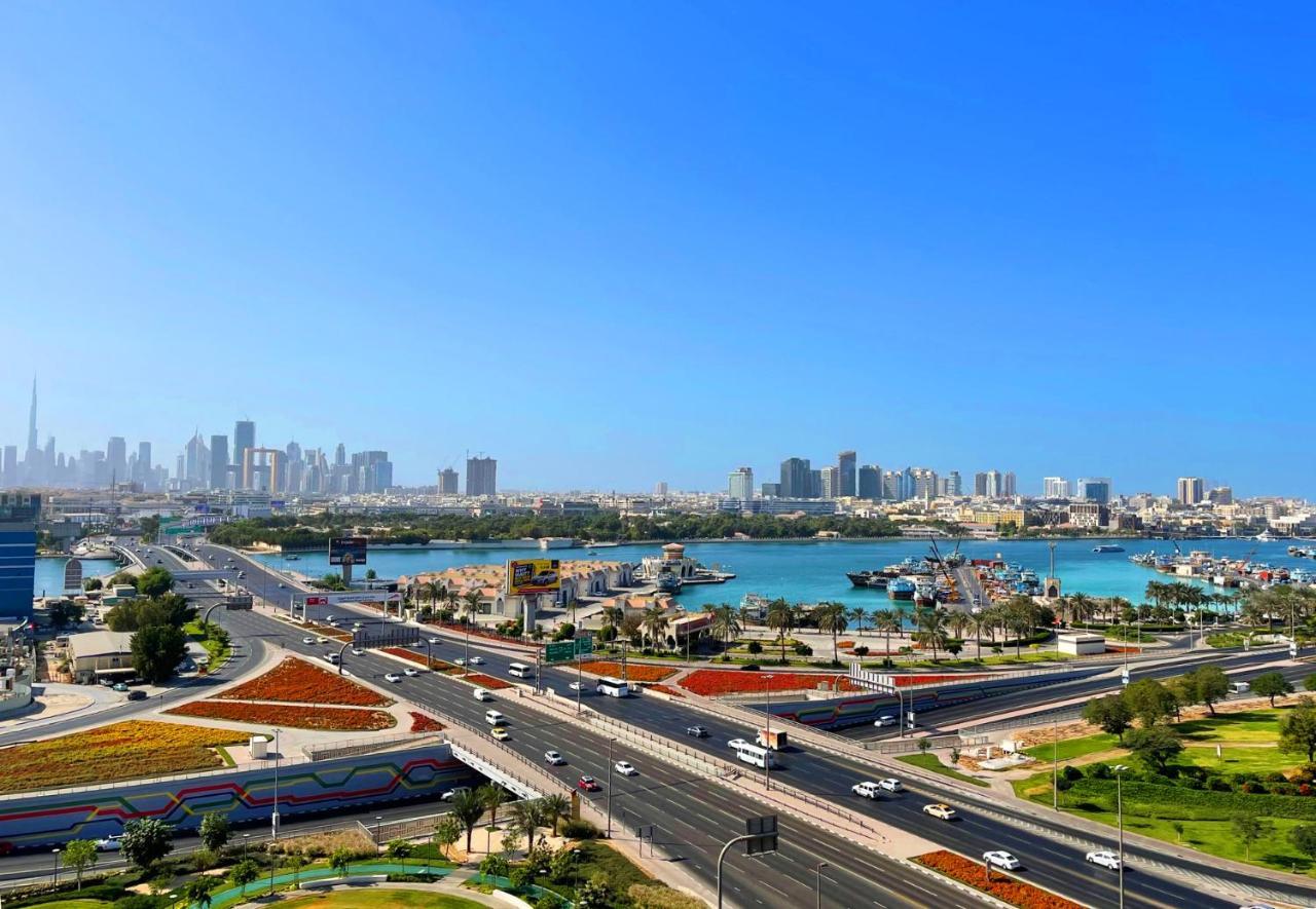 Tulip Creek Hotel Apartments Dubai Esterno foto