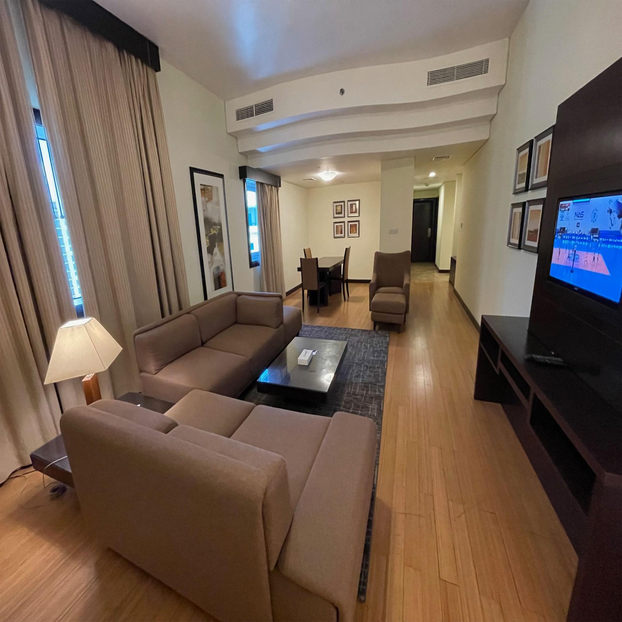 Tulip Creek Hotel Apartments Dubai Esterno foto
