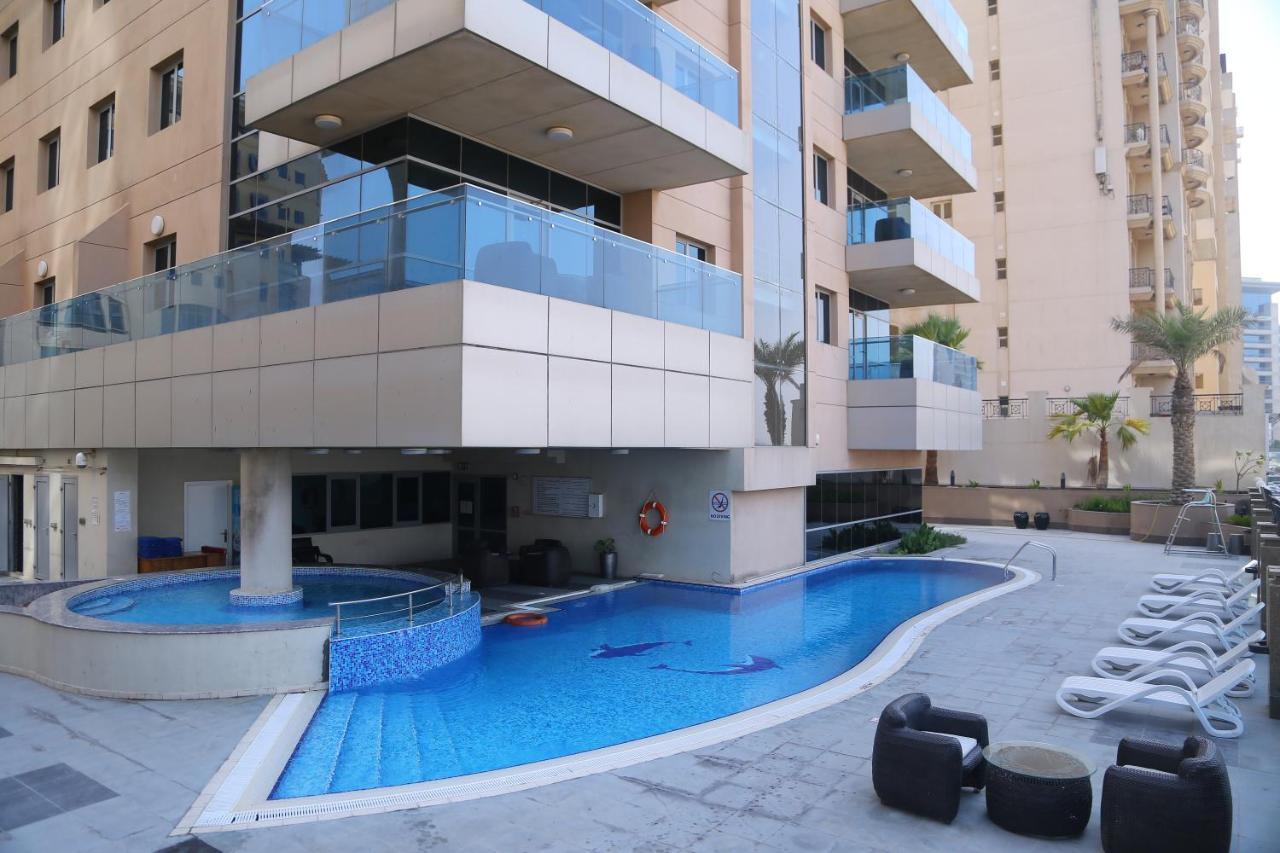 Tulip Creek Hotel Apartments Dubai Esterno foto