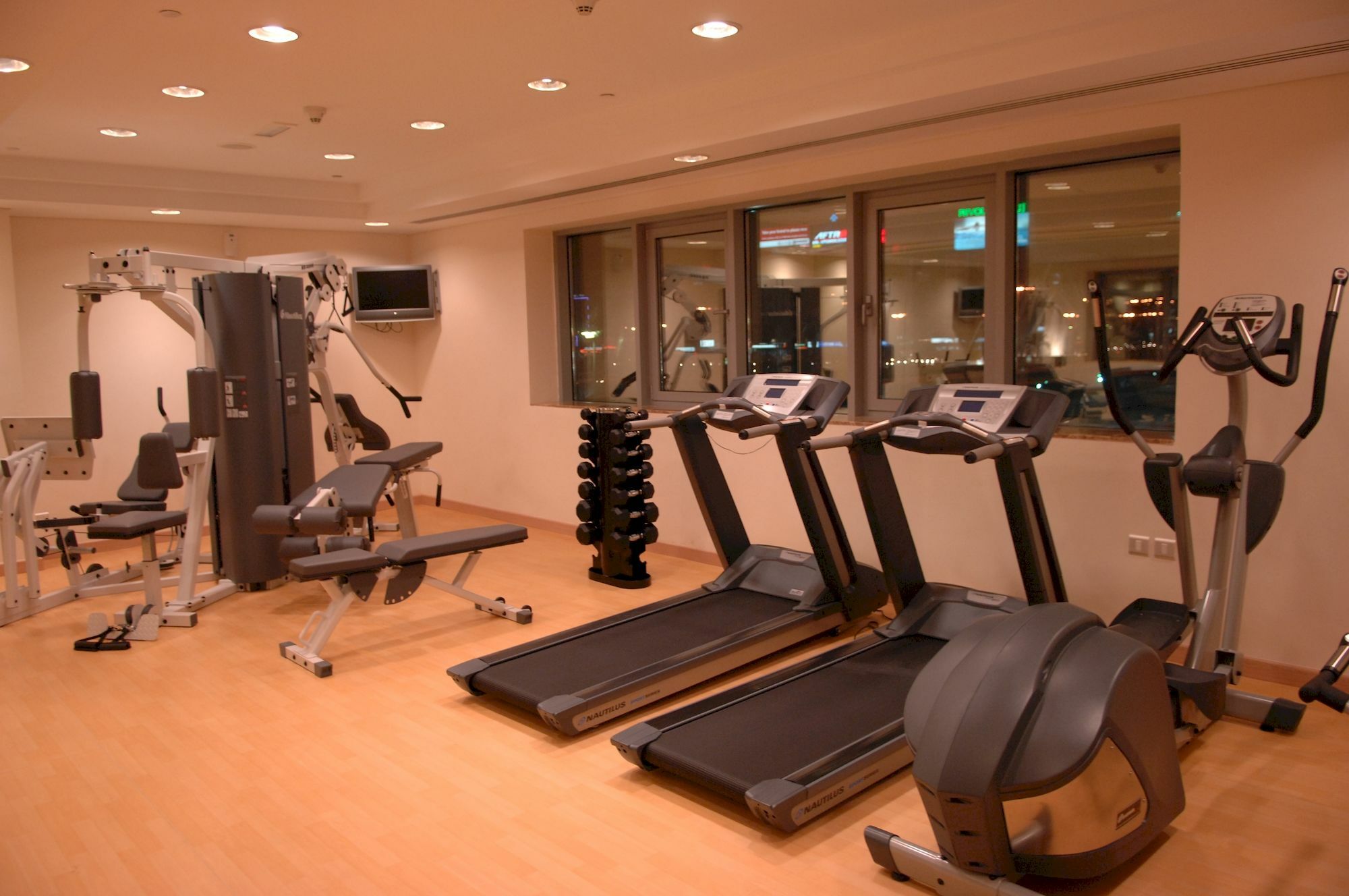 Tulip Creek Hotel Apartments Dubai Servizi foto